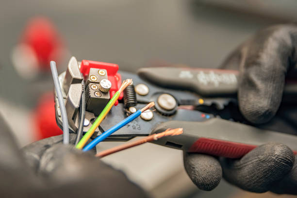 Best Local Electrician Companies  in Mattoon, IL