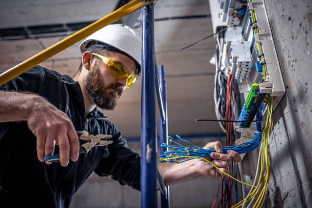 Best Affordable Emergency Electrician  in Mattoon, IL