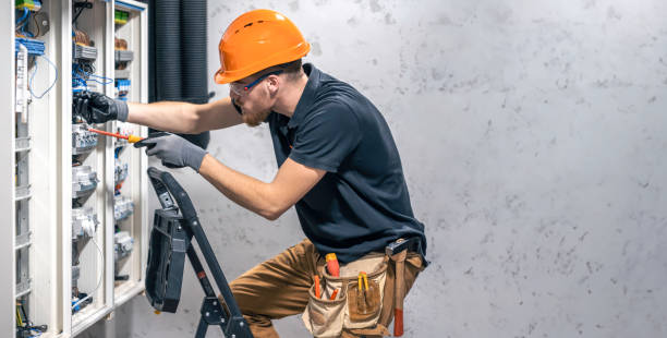 Best Electrical Contractors for Businesses  in Mattoon, IL